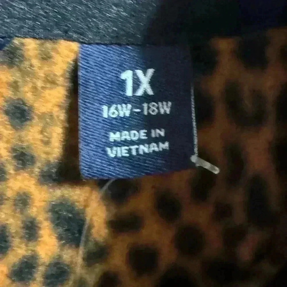 Lands End Animal Print Fleece Quarter Zip Pullover Size 1X - Picture 4 of 7